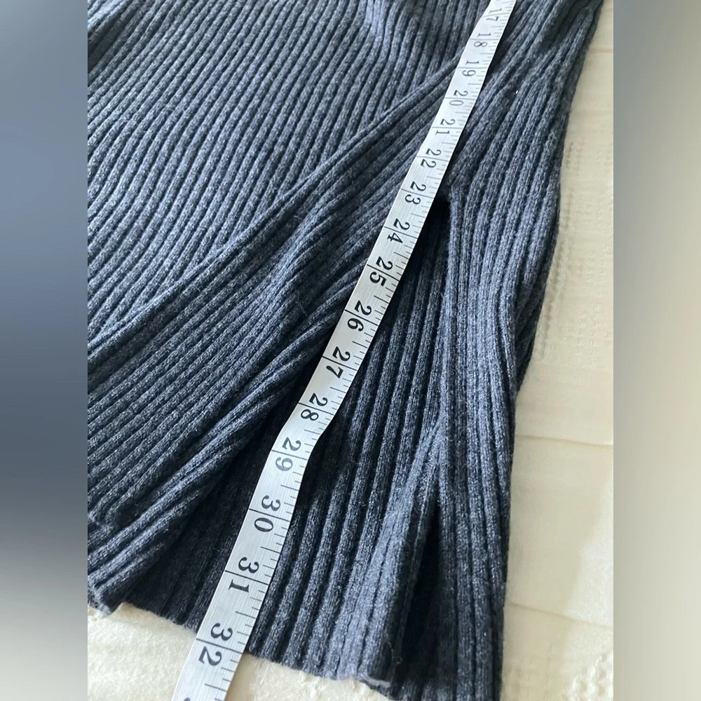 HUGO BOSS Charcoal Grey Ribbed Wool and Cashmere Blend MIDI Skirt Size M NWT - Picture 13 of 15